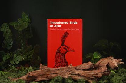 Threatened birds of Asia part A + B - Bird Life International