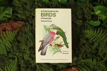 A Field Guide to the Birds of Australia - Graham Pizzey