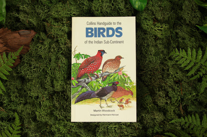 Collins Handguide to the BIRDS of the Indian Sub-Continent – Martin Woodcock